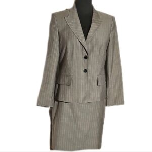 Vintage Anne Klein 2 Piece Suit 10 Petite